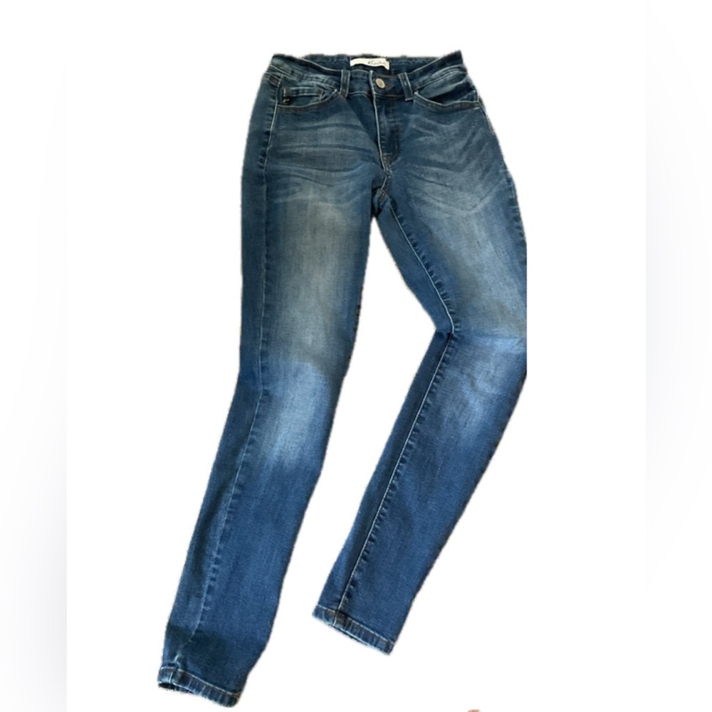 KanCan Women's Blue Ankle Skinny Jeans with Rebound Stretch.